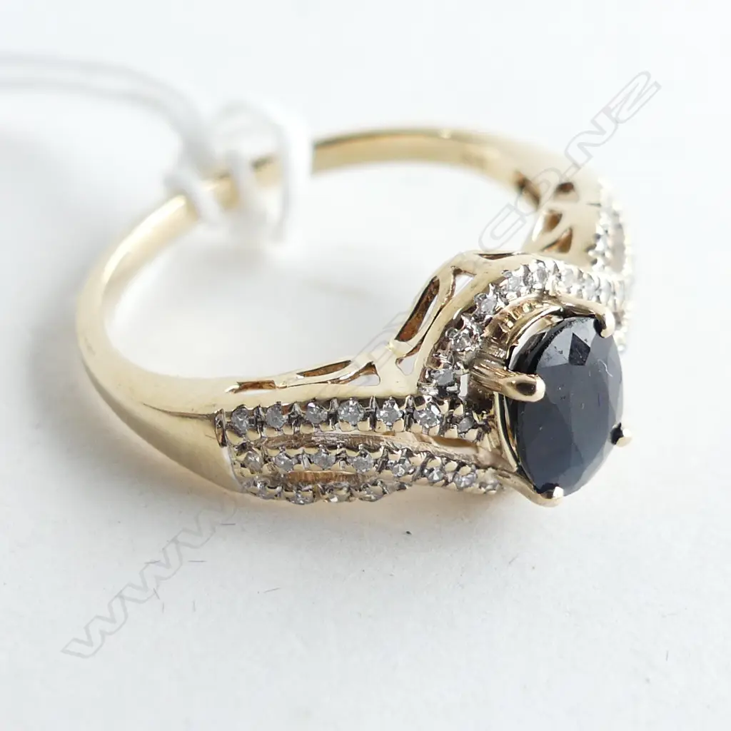 9CT GOLD SAPPHIRE & DIAMOND RING 2.5GMS SIZE P Image 1++