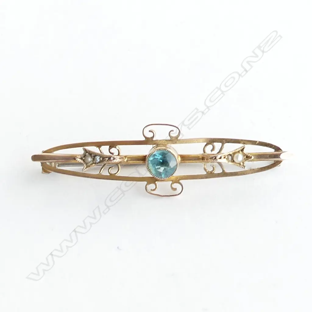 EDW GOLD BAR BROOCH 3gms Image 1++