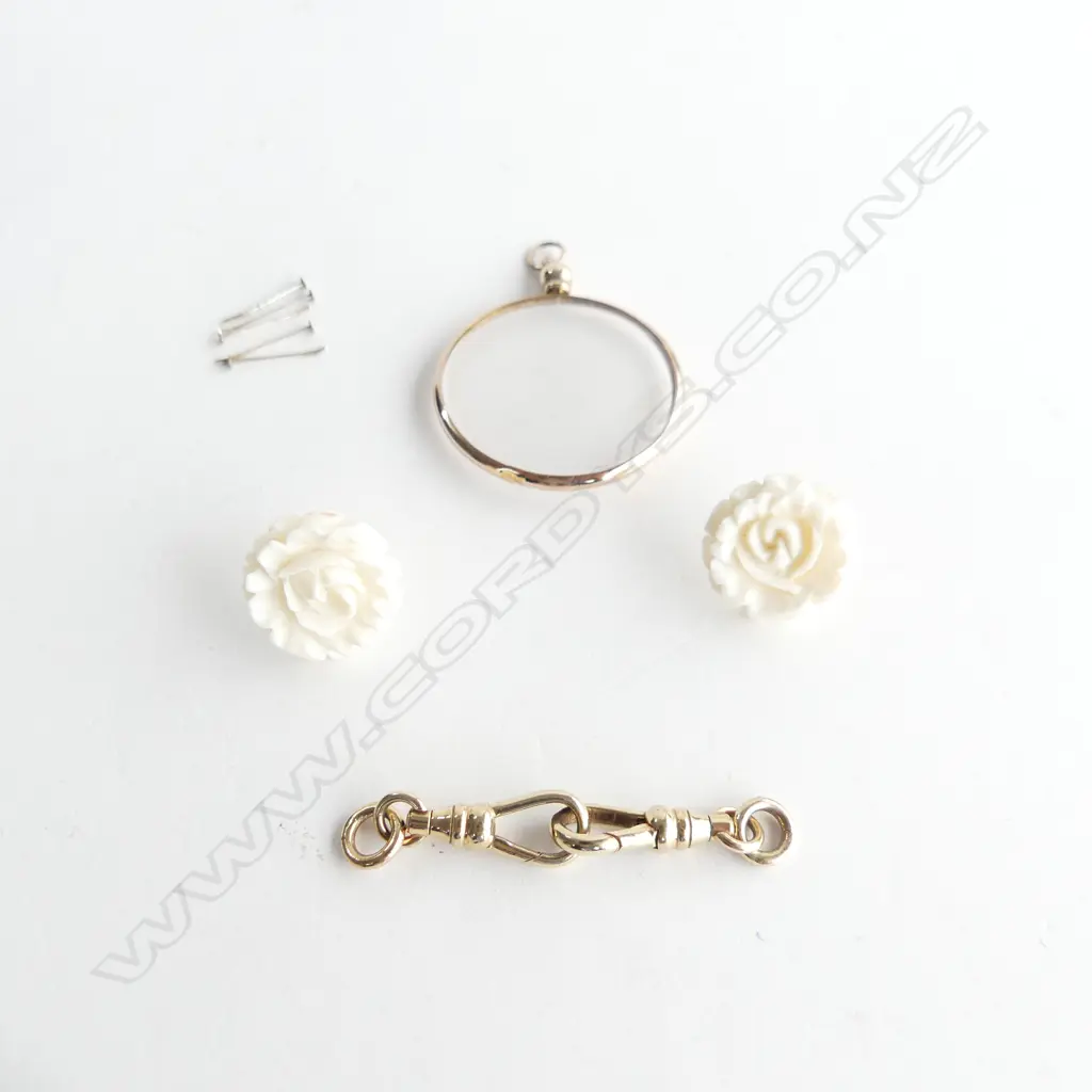 2 9CT GOLD FOB CATCHES & 9CT GOLD & GLASS FOB + PR FLORAL EARRINGS + 9CT GOLD POSTS  9.90GMS Image 1++