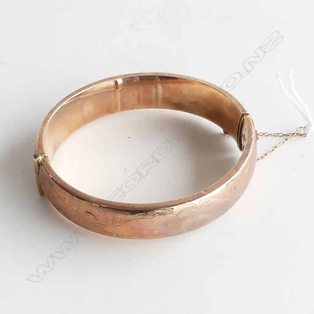 ANTIQUE 9CT GOLD WAX FILLED  HOLLOW HINGED BANGLE 27.9GMS FAULTS Image 1++
