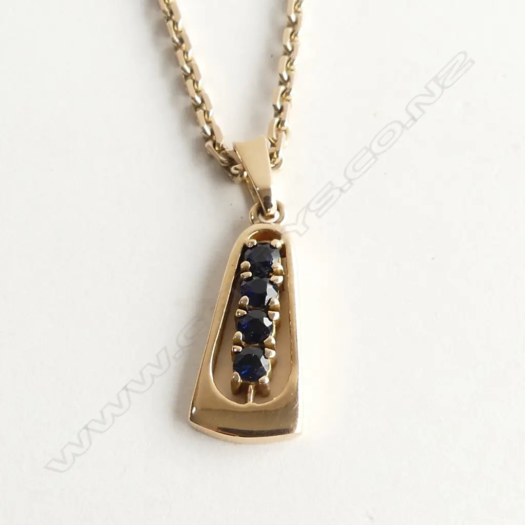 9CT GOLD NECKLACE w. 4 SAPPHIRES ?  PENDANT 9.8 GRAMS Image 1++