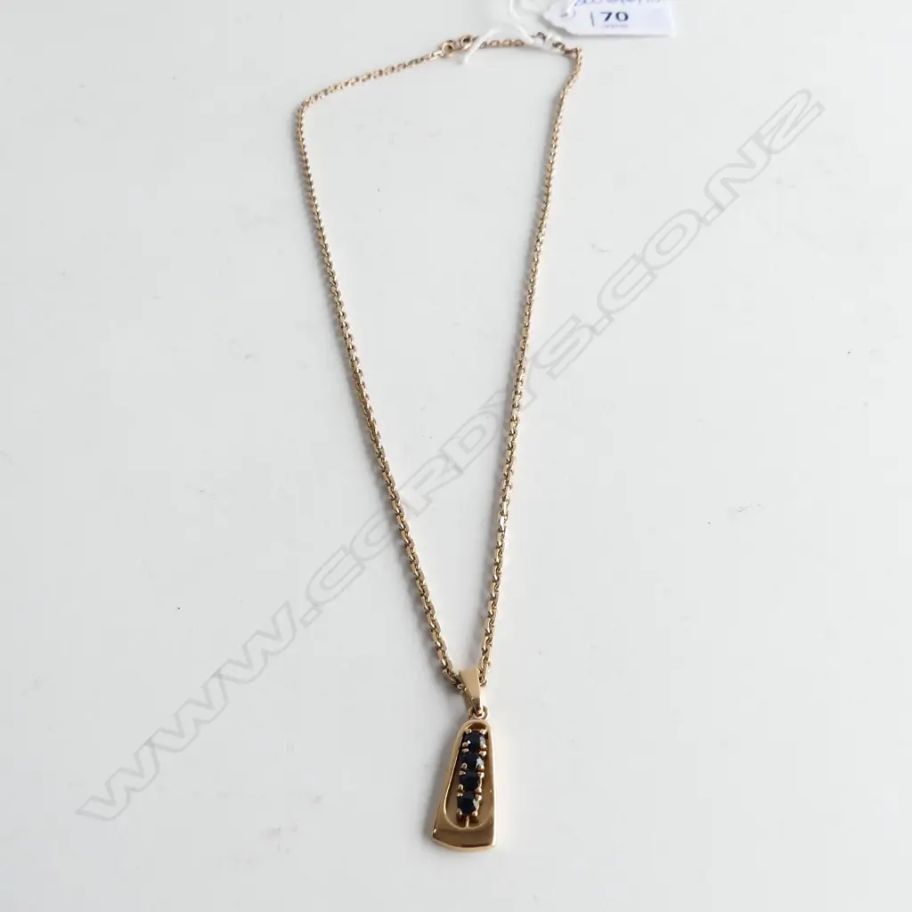 9CT GOLD NECKLACE w. 4 SAPPHIRES ?  PENDANT 9.8 GRAMS Image 1++
