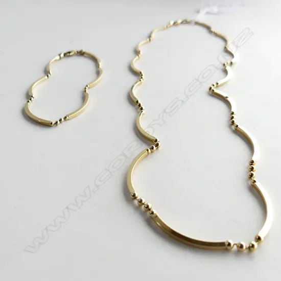 18K GOLD BRACELET & NECKLACE SET 13gm