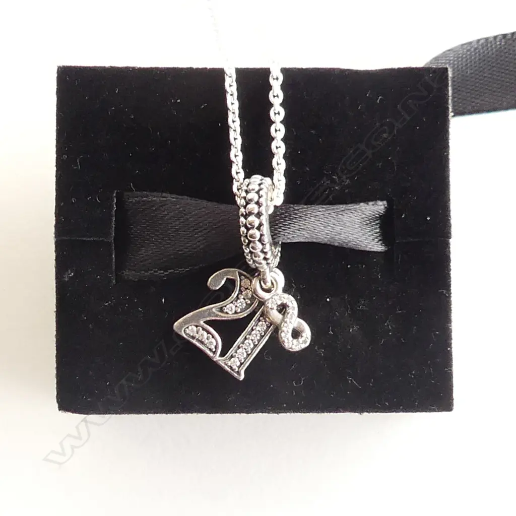 PANDORA STG SILVER CHAIN WITH '21' CHARM PENDANT - WITH ORIGINAL BOX Image 1++