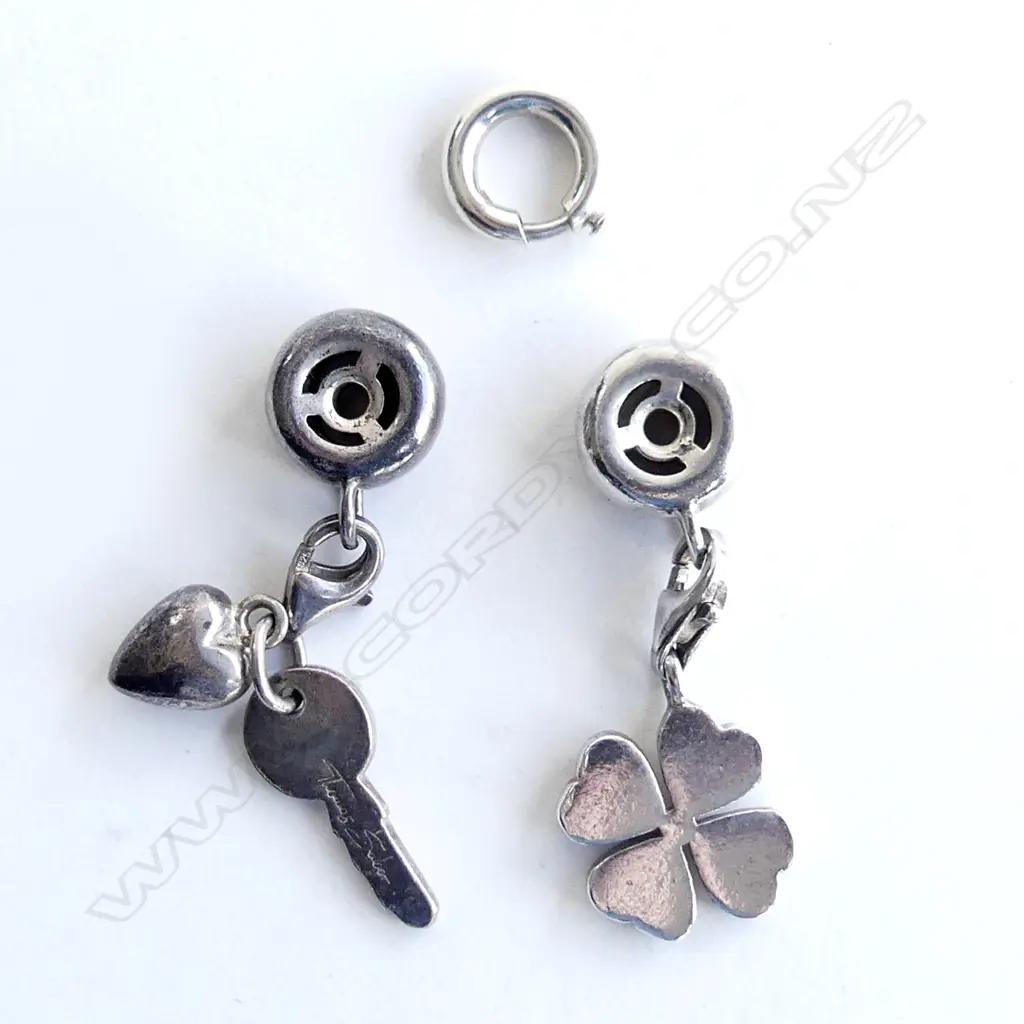 TWO THOMAS SABO STG SILVER CHARMS + TIFFANY & CO SILVER CATCH Image 1++
