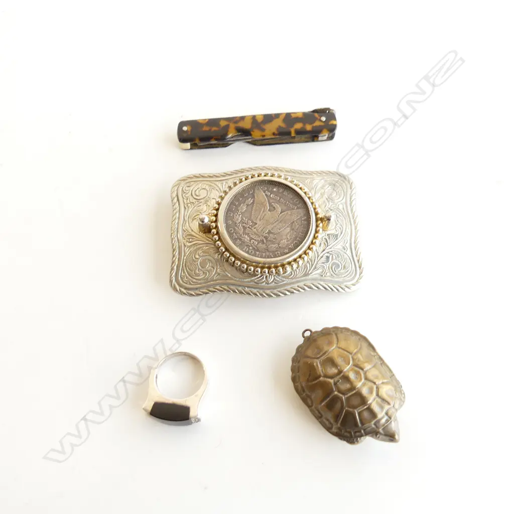 OLD SILVER USA $1 COIN BUCKLE + STG RING + POCKET KNIFE + BRASS TURTLE VESTA Image 1++