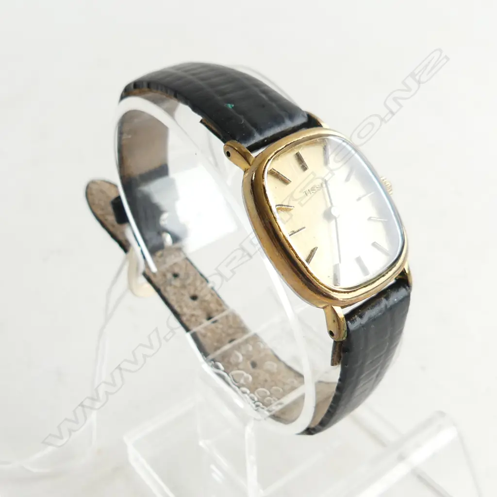 LADIES TISSOT WRIST WATCH - WITH NEW BATTERIES WORKING Image 1++