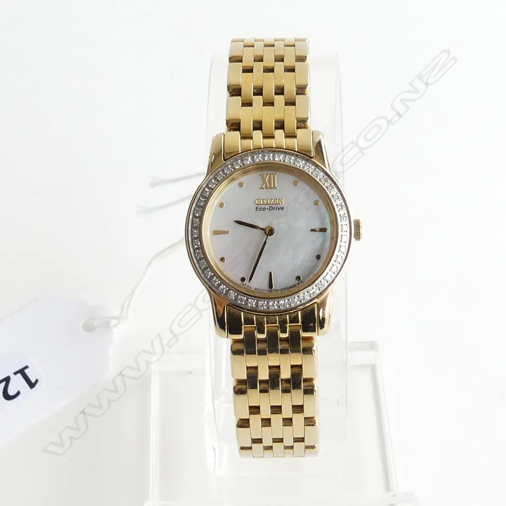 CITIZEN LADIES ECO-DRIVE GP WRIST WATCH w. BOX, CERTIFICATE & MANUAL (WORKING) Image 1++