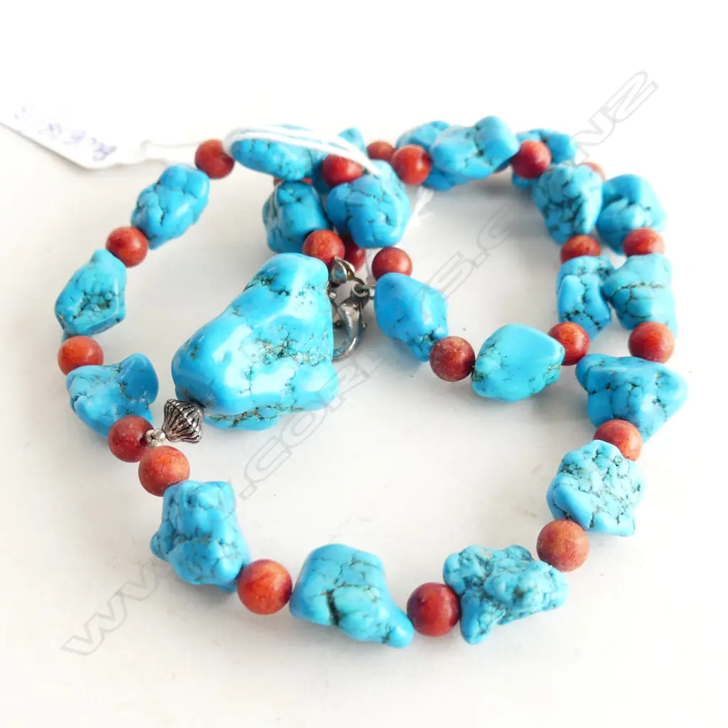 TURQUOISE & RED CORAL BEADED NECKLACE Image 1++