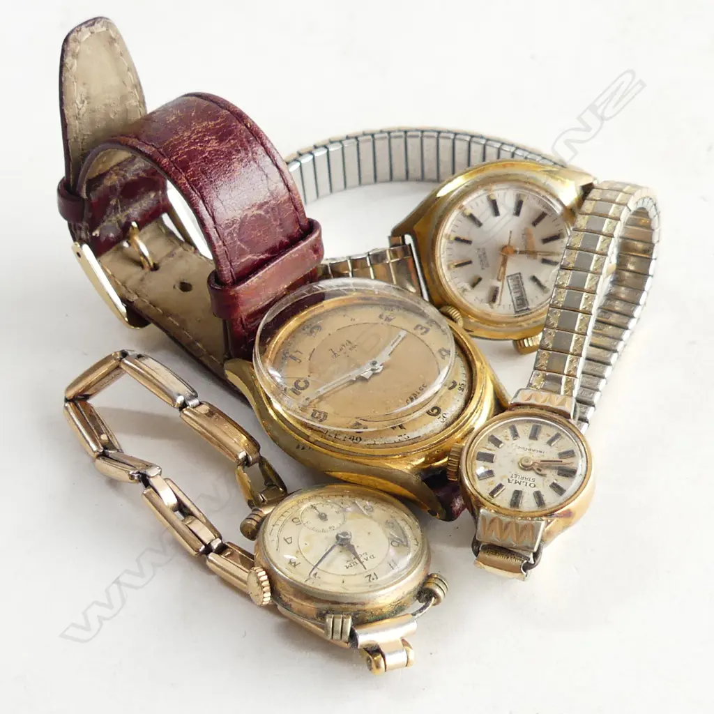 VINTAGE GENTS WATCH & 3 LADIES Image 1++