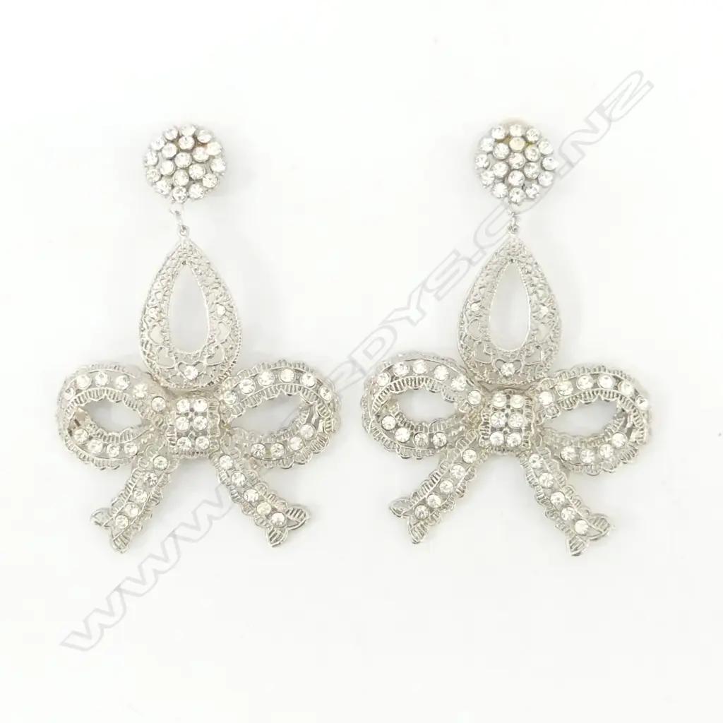 PR LG DIAMANTE BOW COSTUME CLIP ON EARRINGS H.135mm Image 1++