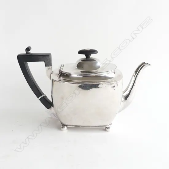 STG SILVER TEAPOT, LONDON, 1806, 471GMS H.160mm