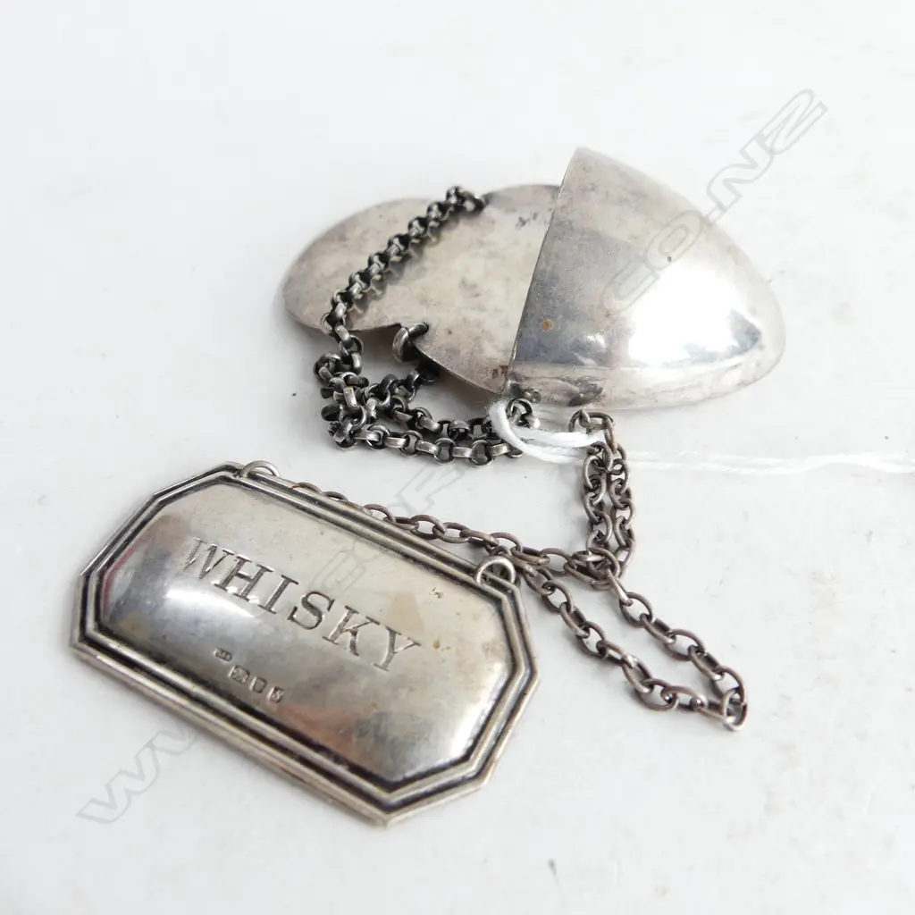 ASPREY WALL SILVER WALL FONT, WHISKEY BOTTLE LABEL Image 1++