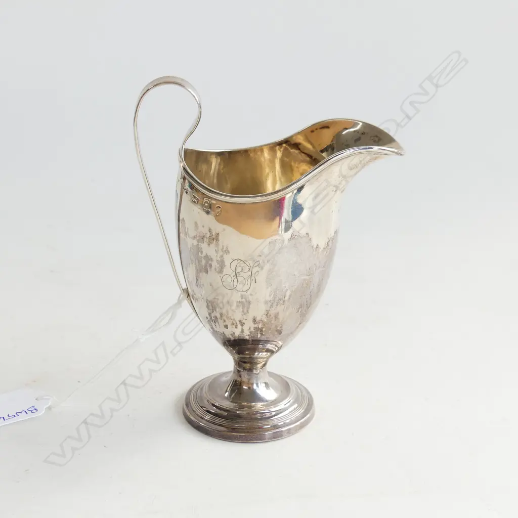 GEORGIAN STG SILVER CREAM JUG 97 GRAMS Image 1++