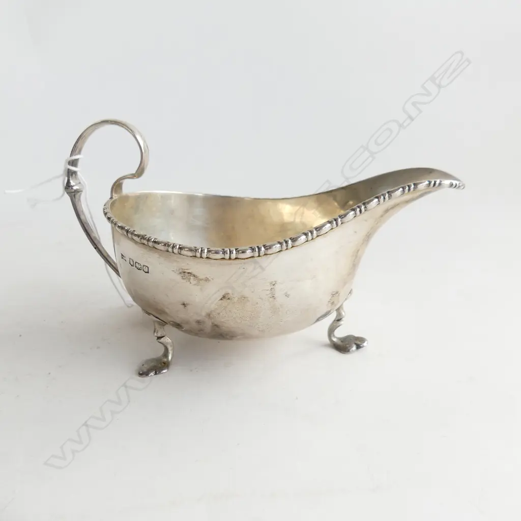 STG SILVER SAUCE BOAT, SHEFFIELD 108 GRAMS Image 1++