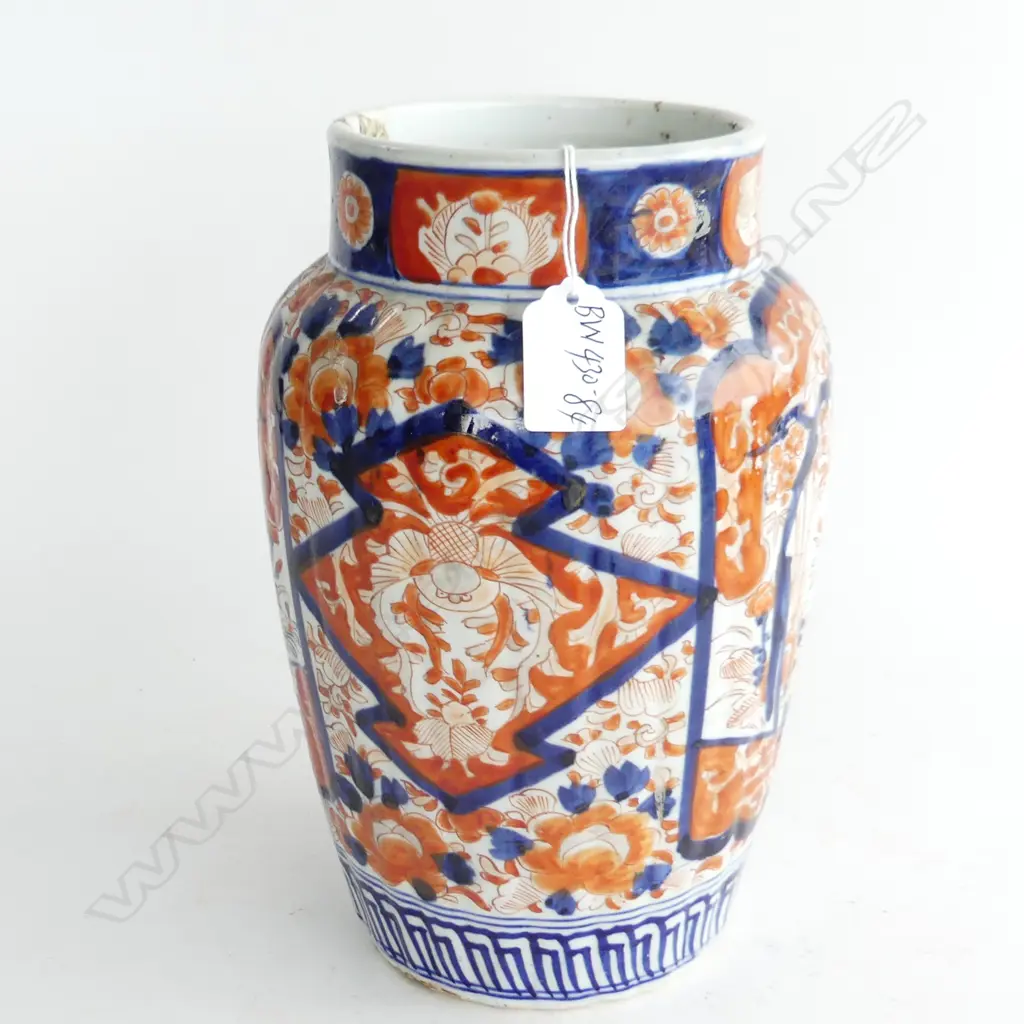 LARGE ALBARELLO SHAPED IMARI VASE. TYPICAL VIGNETTES  WITH DARK BLUE HIGHLIGHTS. H. 260mm Image 1++