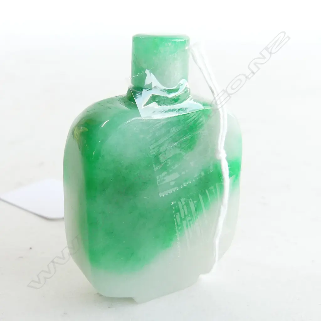 CHINESE JADEITE SNUFF BOTTLE H.62mm Image 1++