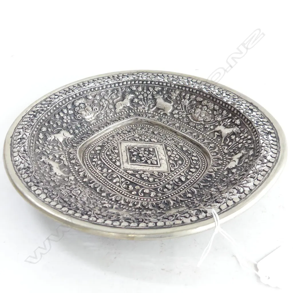 LG OVAL ASIAN EMBOSSED SILVER DISH 250mm dia 400 GRAMS Image 1++