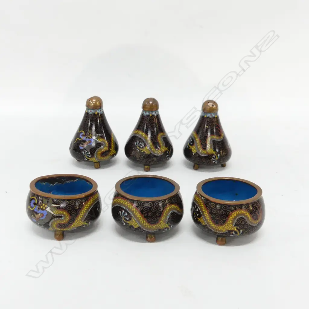 3 SETS CLOISONNE PEPPER AND SALTS Image 1++