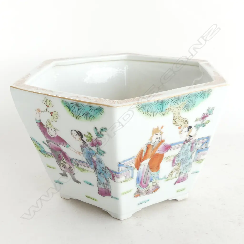 CHINESE FAMILLE ROSE JARDINIERE HEXAGONAL Dia.280mm Image 1++