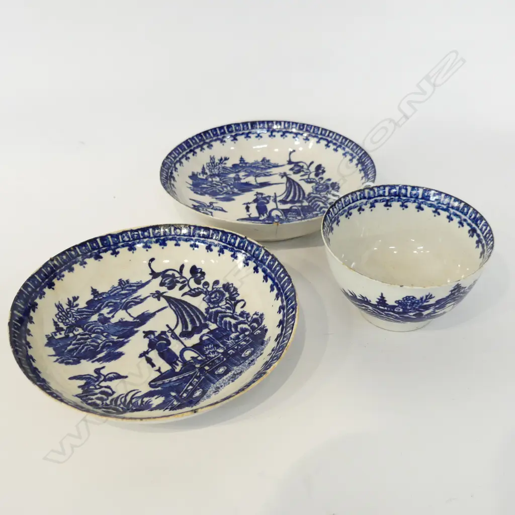 2 CAUGHLEY FISHERMAN SAUCERS WITH ONE TEA BOWL C 1790 D 130 MM FAULTS Image 1++
