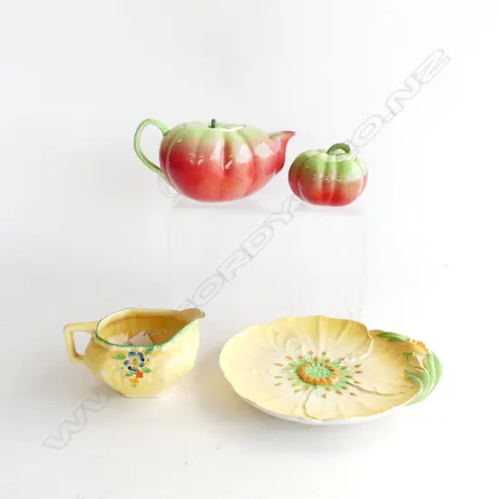 CROWN DEVON MILK JUG CARTON WARE PLATE A/F AND TOMATO TEA POT & SUGAR BOWL