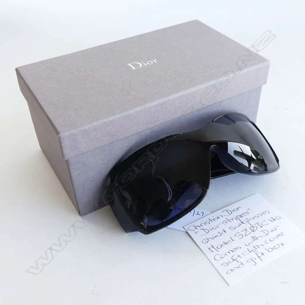 MINT & BOXED CHRISTIAN DIOR DIOR STRIPES SHIELD SUN GLASSES MODEL SZDTC120 CLOTH COVER Image 1++