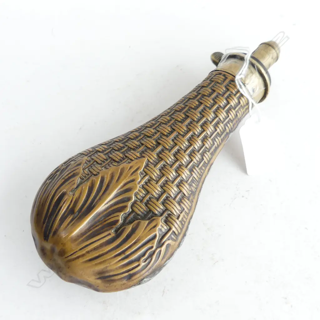 ANTIQUE COPPER & BRASS POWDER FLASK BASKET WEAVE PATTERN Image 1++