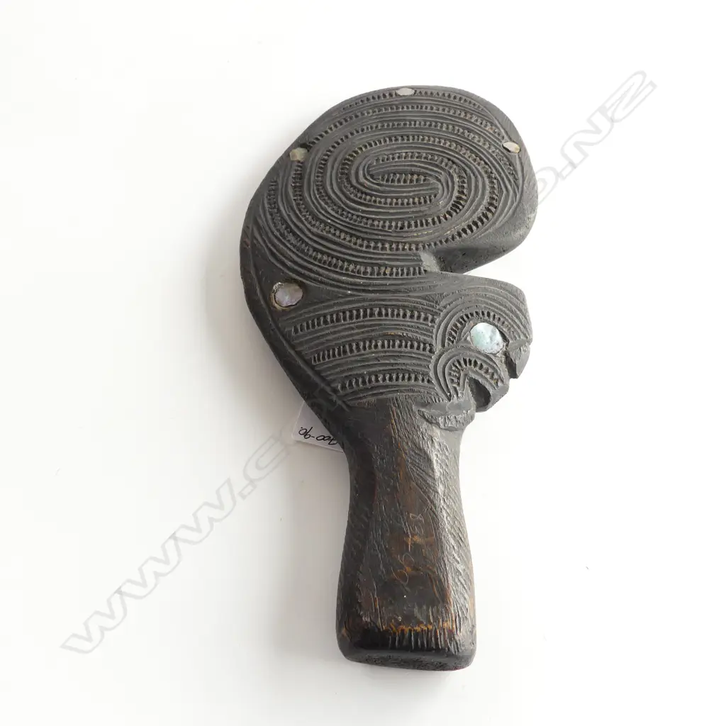 OLD MAORI CARVED HAND CLUB BLACKENED FINISH L.305mm Image 1++