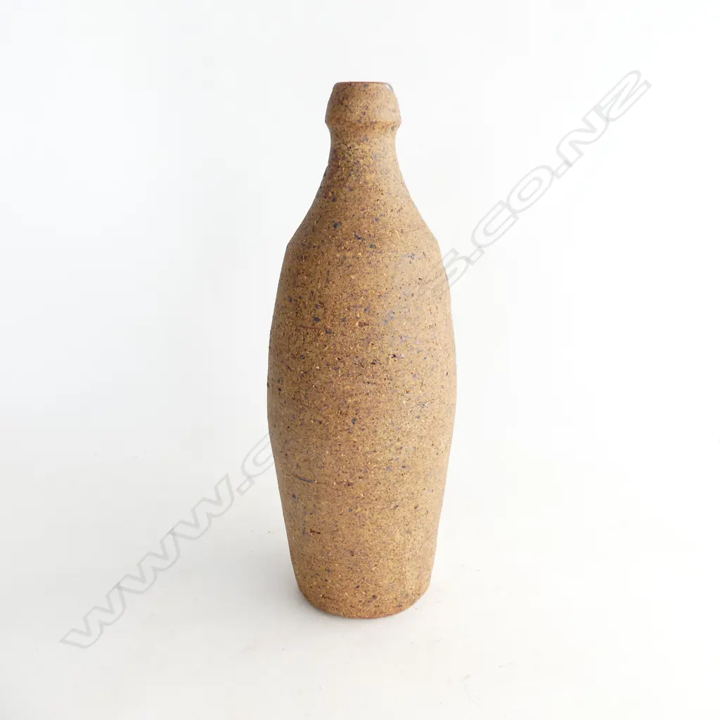 SAN MARINO 1970'S "KUMEU RED DRY" POTTERY BOTTLE BY ADRIAN COTTER H.290mm Image 1++