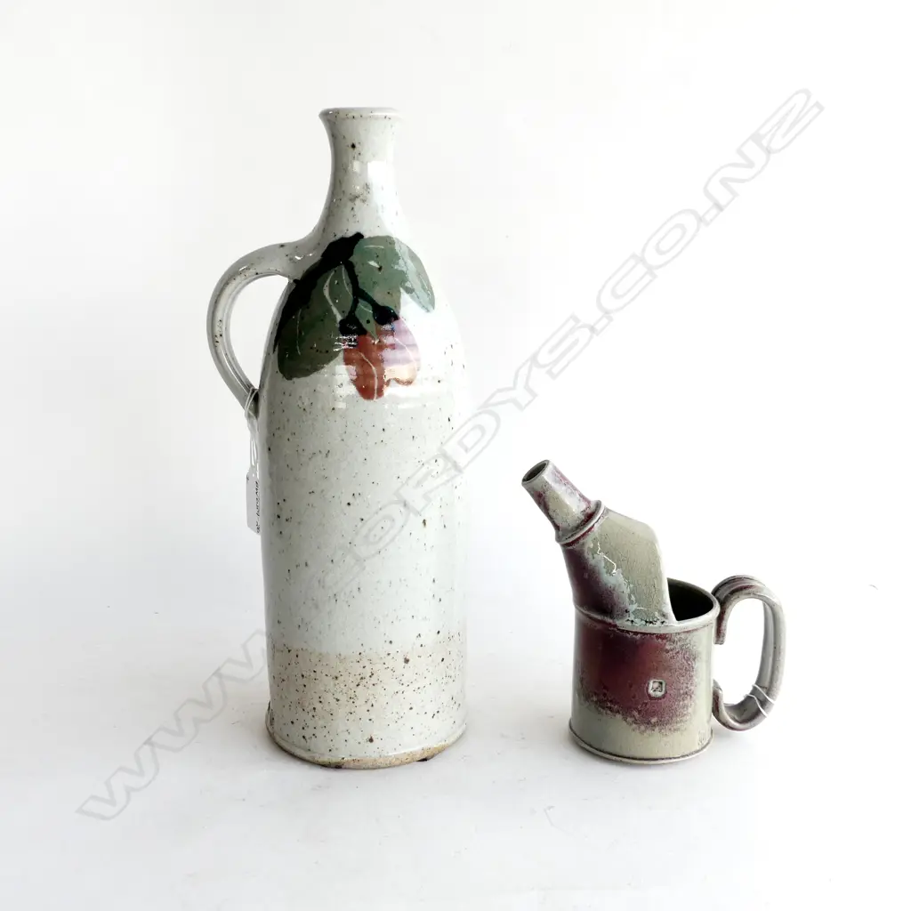 SUZY DUNSER COPPER REDUCTION POTTERY OIL CAN (H. 160MM) + MIKE O'DONNELL POTTERY FLAGON (H. 335MM) Image 1++
