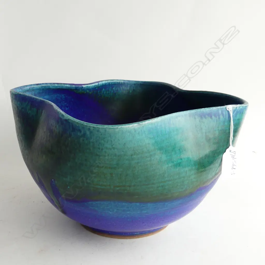 GRAEME STORM LGE BLUE/PURPLE/GREEN POTTERY BOWL QUATREFOIL SHAPE glaze fritting to rim. Dia.290mm. Image 1++