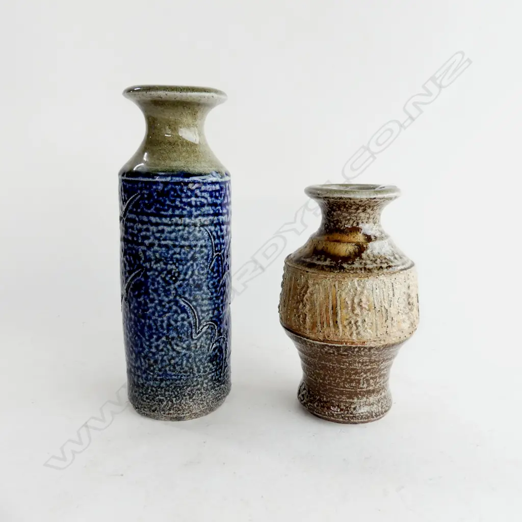 2 DAVE WOLLAND VASES; BLUE SALT GLAZE (H. 213MM) & SALT GLAZE VASE (H. 155MM) Image 1++