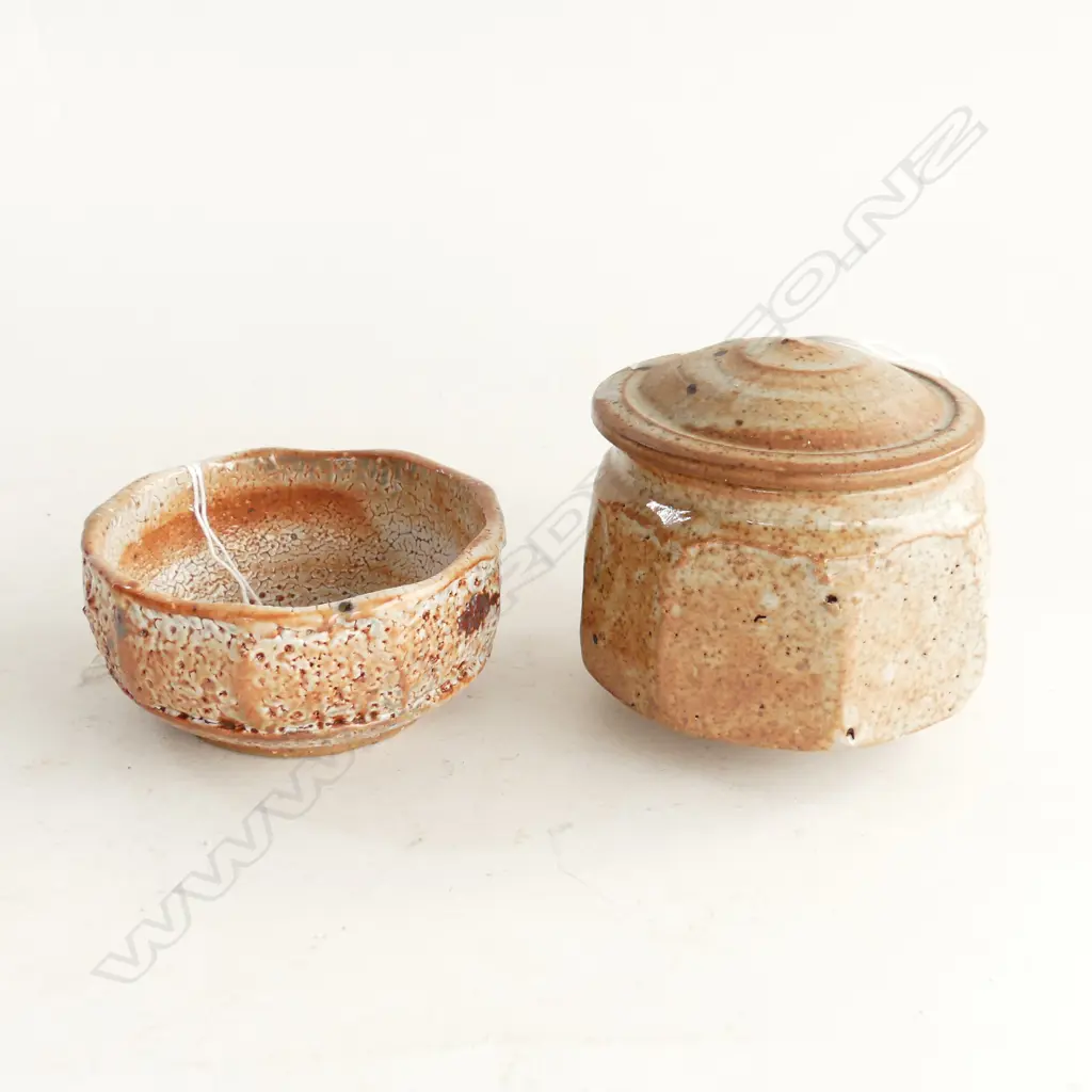 ELENA RENKER ATTRIBUTED SML BOWL AND LIDDED JAR chip to inside lip of lid Image 1++