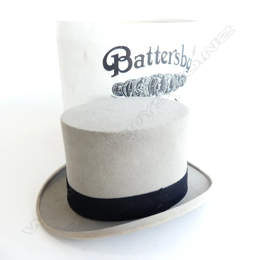 THOMAS TOWNEND & CO LONDON GREY TOP HAT BOXED Image 1++