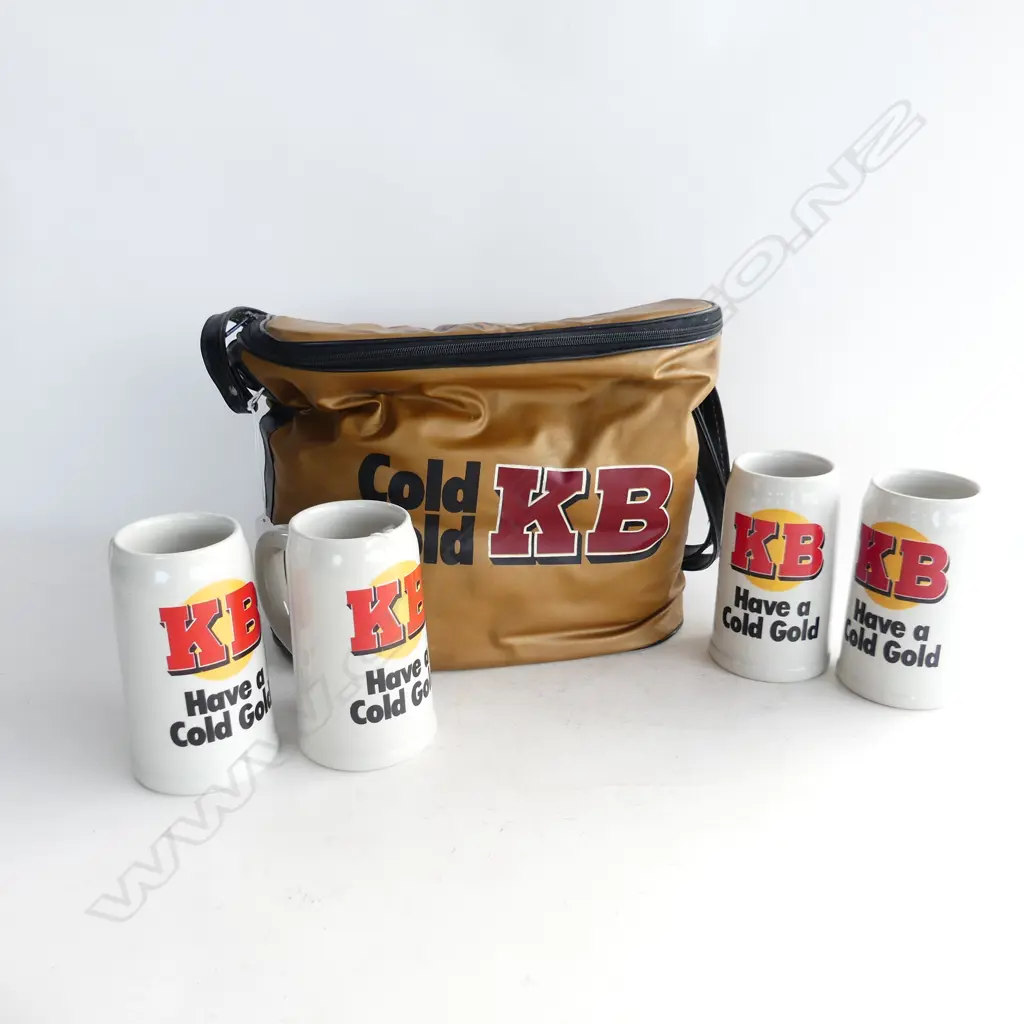 RETRO KB COLD GOLD CHILLER BAG WITH 4 LG KB BEER STEINS Image 1++