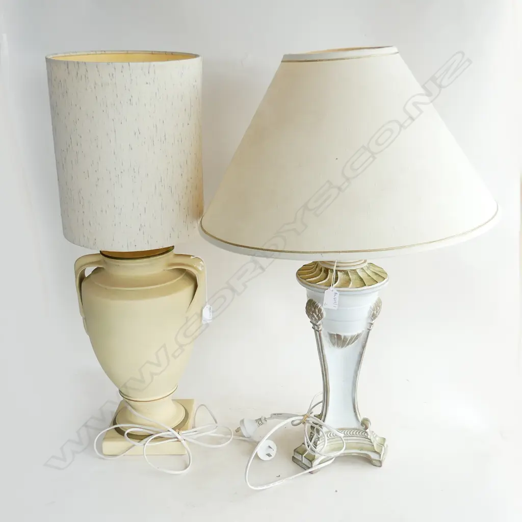 2 LG CLASSICAL STYLE LAMPS H.740mm Image 1++