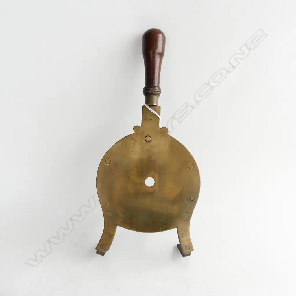 VICTORIAN BRASS & WOODEN HANDLE TRIVET DAVID COOKE ANTIQUES LABEL TO BASE L. 330MM Image 1++