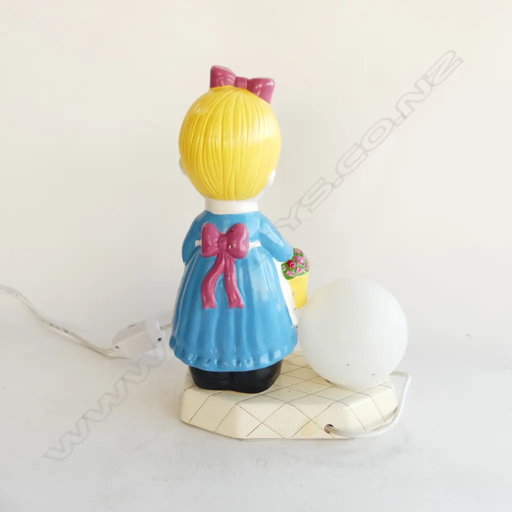 CERAMIC LITTLE GIRL TABLE LAMP WITH WHITE BALL SHADE H. 375MM Image 1++