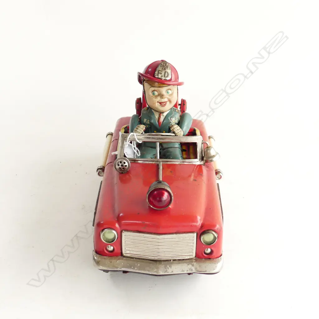 FIRE DEPT. MODEL TIN TOY CAR BY NOMURA JAPAN 1950s L.250mm Image 1++