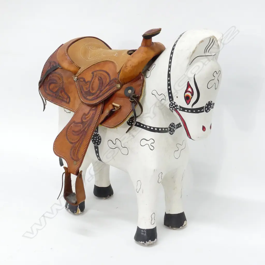 WOODEN PAINTED HORSE (L 330) & TOOLED LEATHER WESTERN SADDLE TO FIT Image 1++