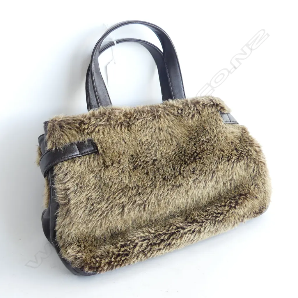 FAUX FUR AND LEATHER HANDBAG Image 1++