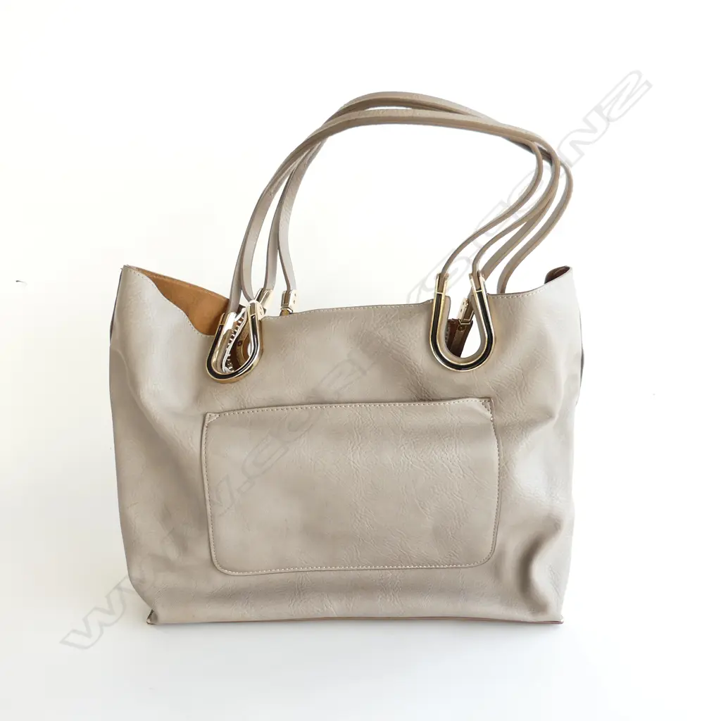 LG LADIES TOTE STYLE LEATHER BAG Image 1++