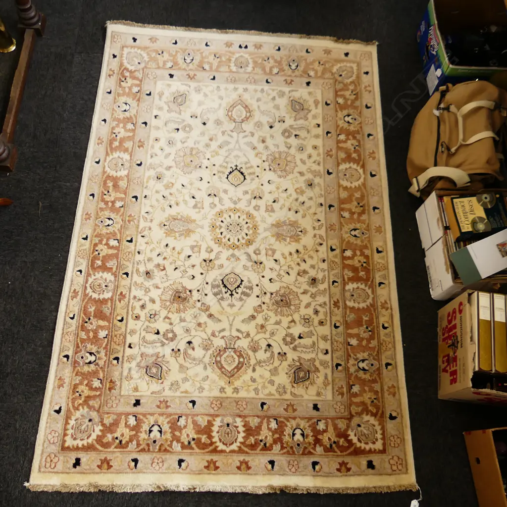 PALE TONE WOOL ON COTTON HAND KNOTTED RUG 1900x1250mm Image 1++