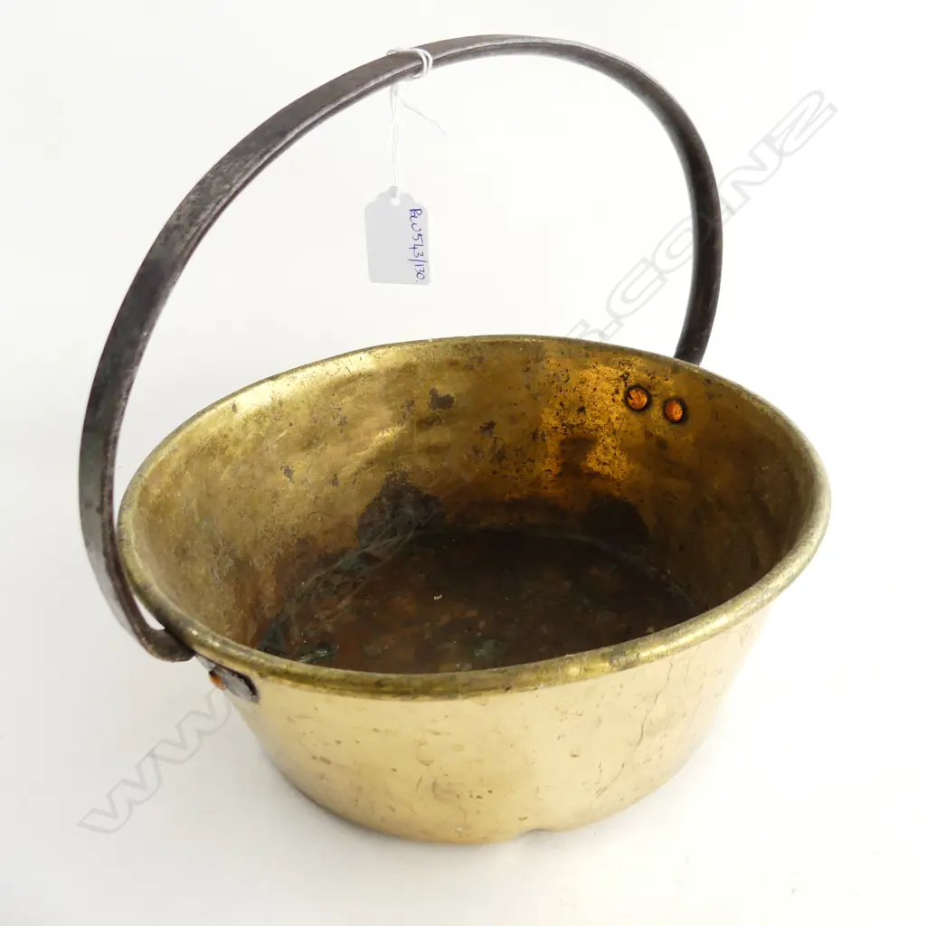 LG BRASS JAM PAN 300mm dia Image 1++