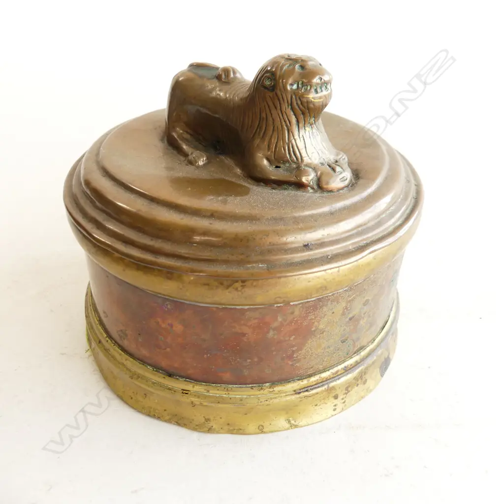 3 VINTAGE BRASS / COPPER LIDDED CONTAINERS; 2 OVAL, 1 w. LION 150mm dia Image 1++