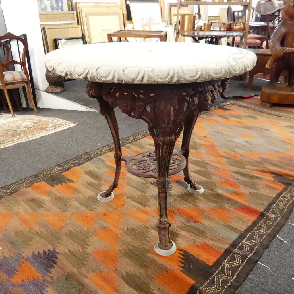 VINTAGE CAST IRON ANTIQUE STYLE PUB TABLE CONCRETE TOP Dia.840mm  Image 1++