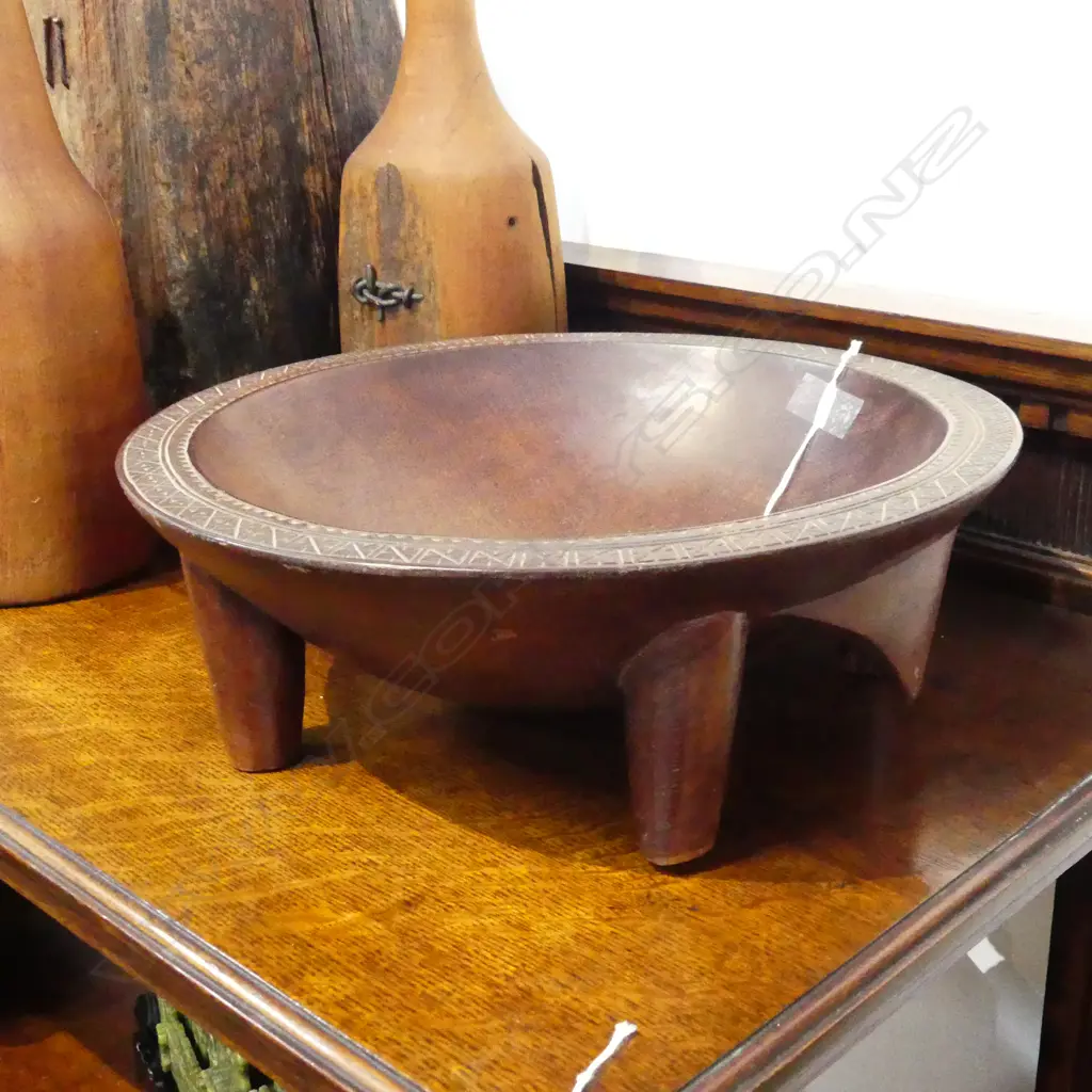 WOODEN KAVA BOWL 330mm dia Image 1++