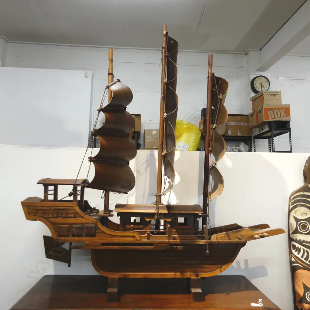 LG WOODEN CHINESE JUNK MODEL SAIL BOAT H.1450mm Image 1++