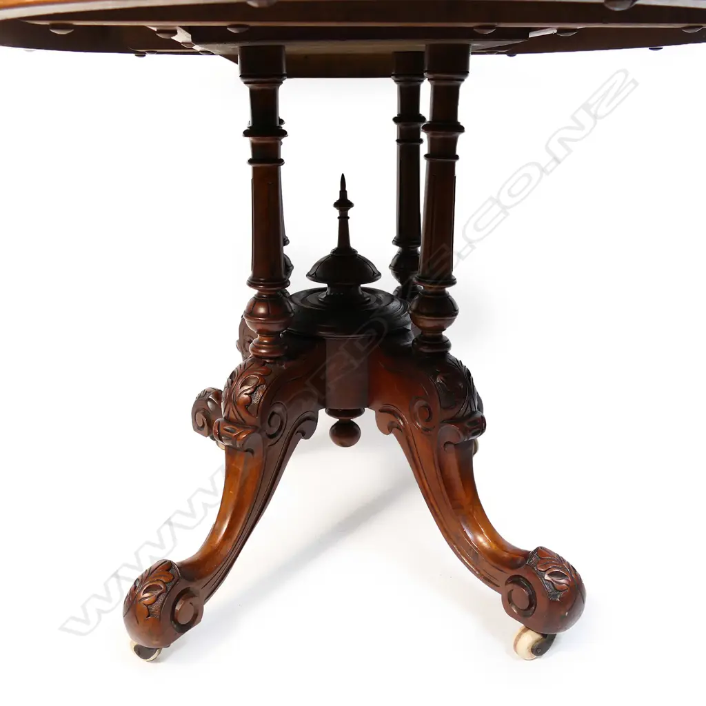 WALNUT LOO TABLE (TOP REQUIRES ATTENTION NO PINS) 1170x890x710mm on castors Image 1++